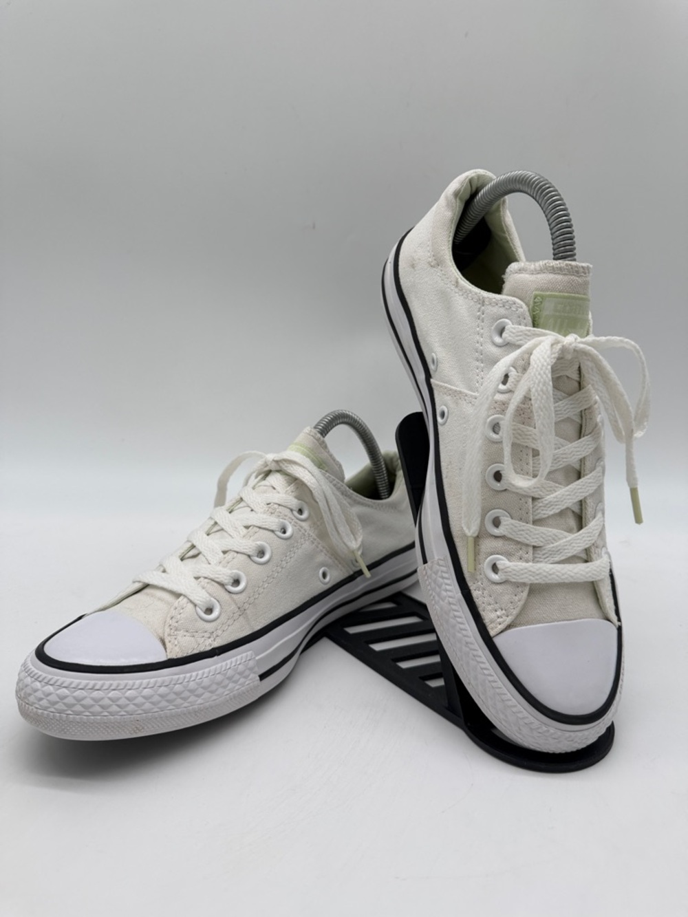 Converse All Star White Canvas  Padded Tongue Black Piping Women's Size 8 - Picture 3 of 16